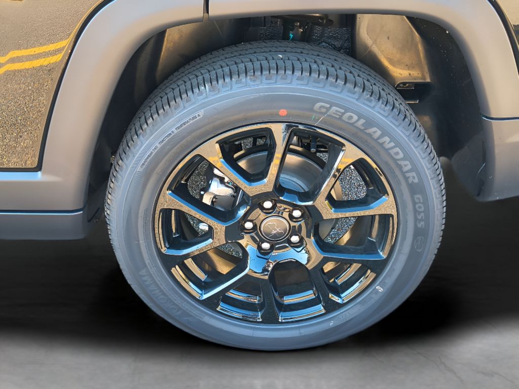 2026 Jeep Compass Latitude Altitude photo 2