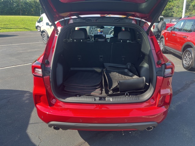 2023 Ford Escape ST-Line photo 20