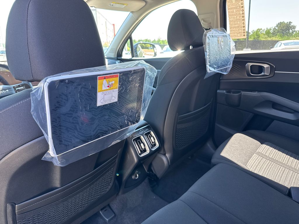 2026 Kia Sorento S photo 20