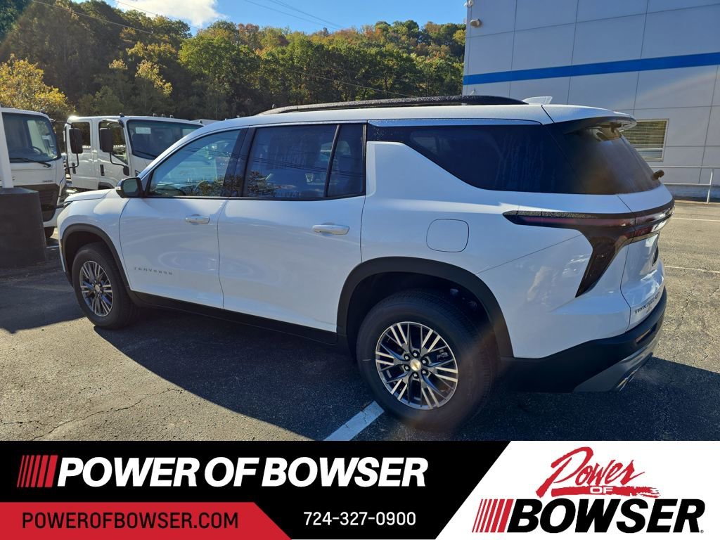 2026 Chevrolet Traverse 2LT photo 3