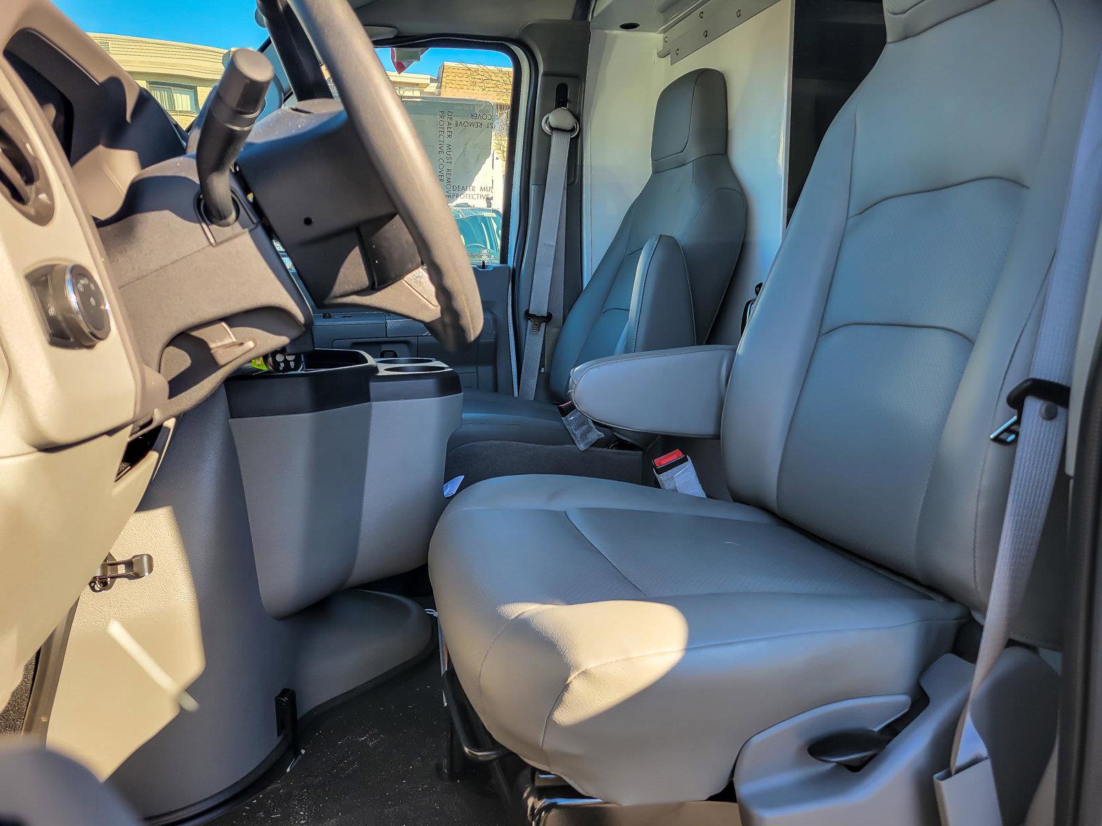 2025 FORD E-350 - Image 10