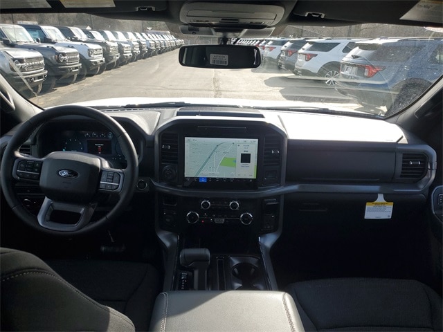 2025 Ford F-150 XLT photo 24