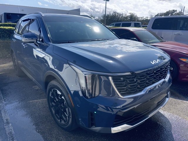 2024 Kia Sorento S photo 2