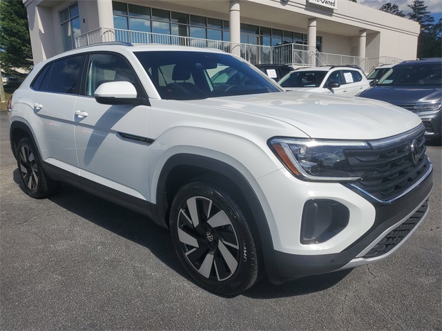 2025 Volkswagen Atlas Cross Sport SE Technology photo 2
