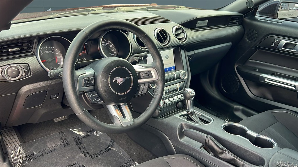 2023 Ford Mustang EcoBoost photo 8