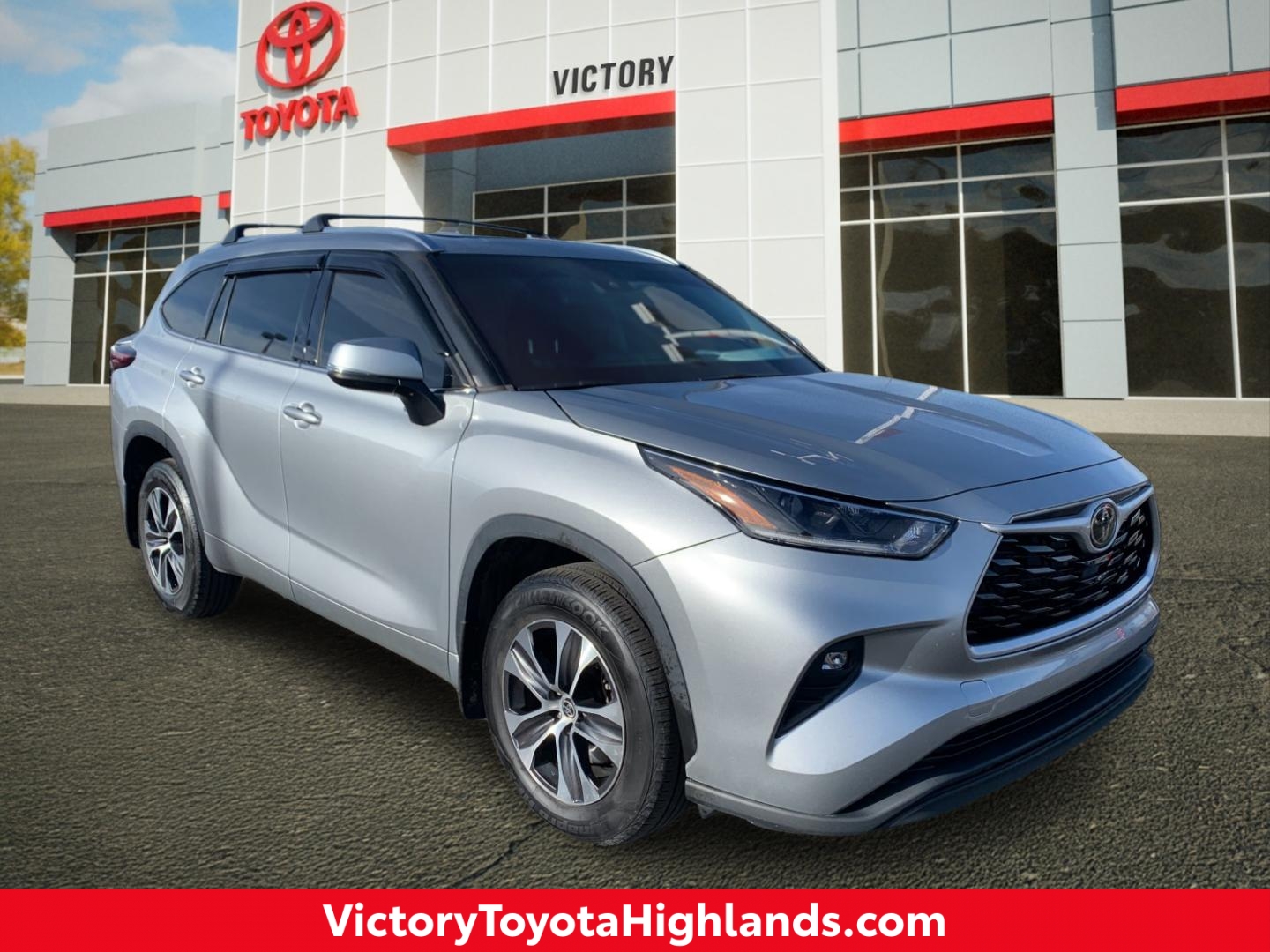 2021 Toyota Highlander XLE's photo
