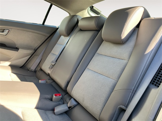 2012 Honda Insight EX photo 13