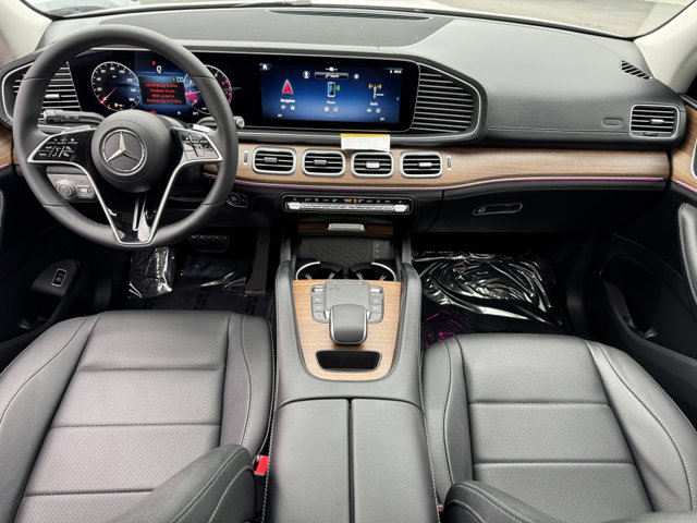 2025 Mercedes Benz GLE 350 4MATIC photo 4
