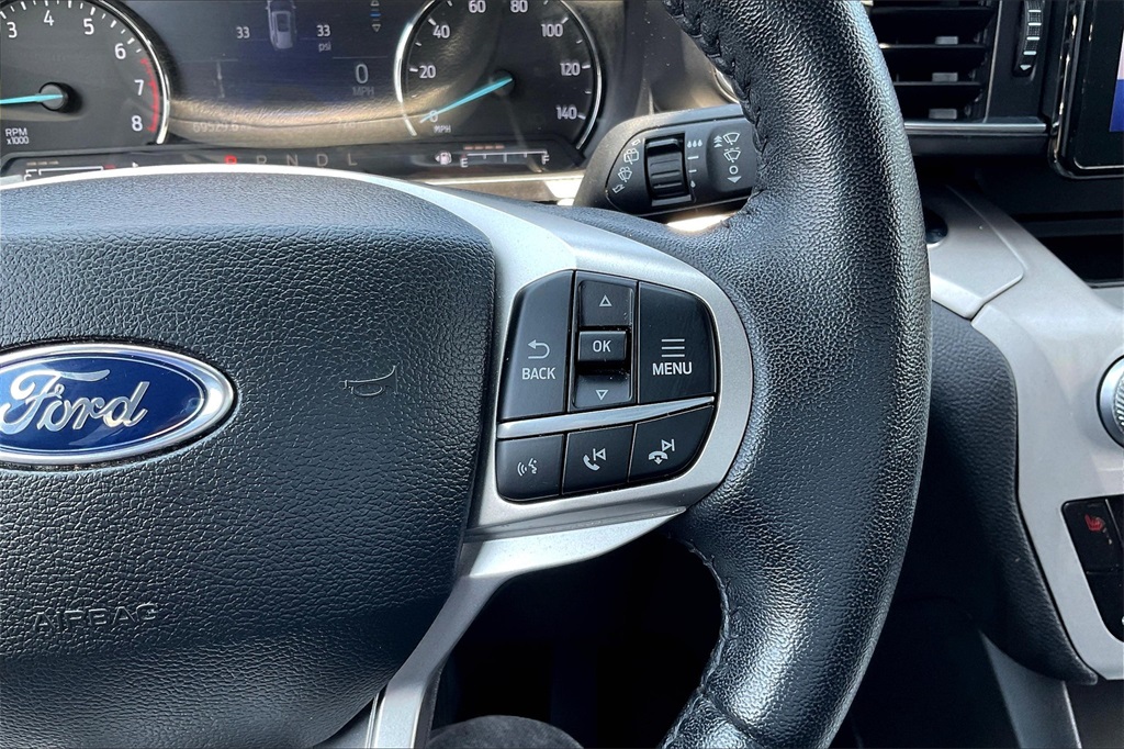 2023 Ford Explorer XLT photo 19
