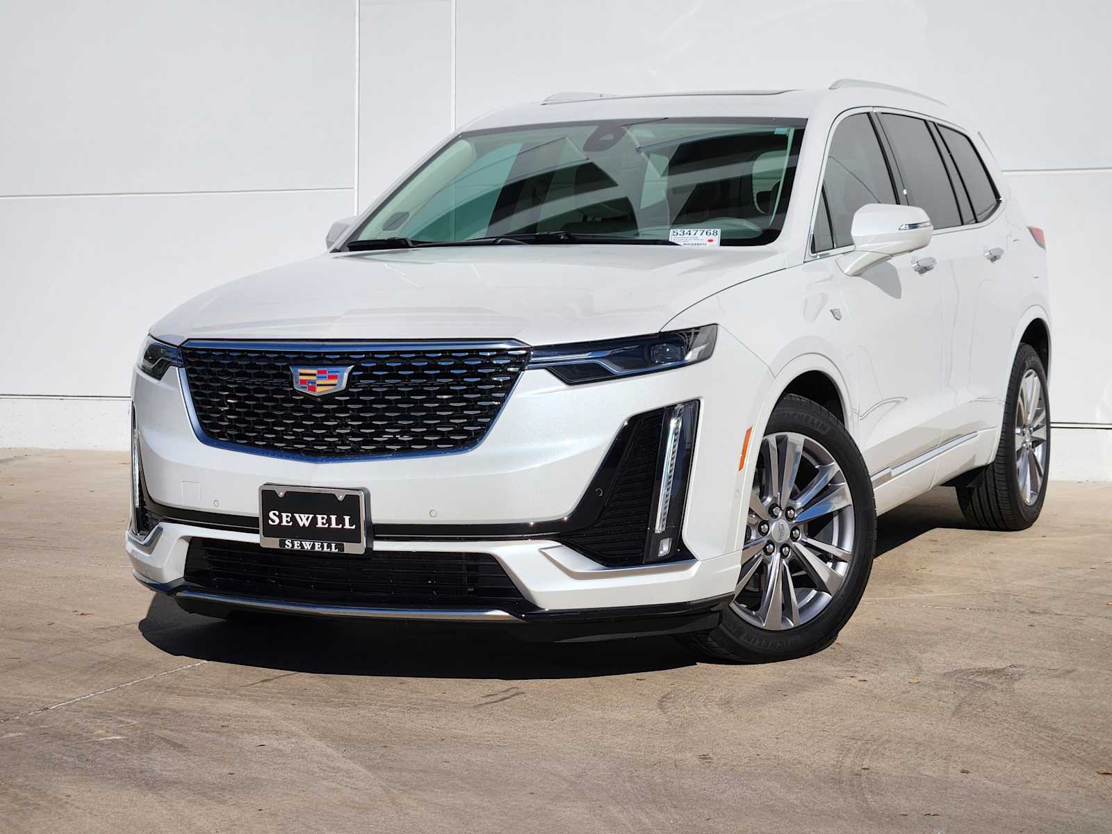 2025 Cadillac XT6 Premium Luxury's photo