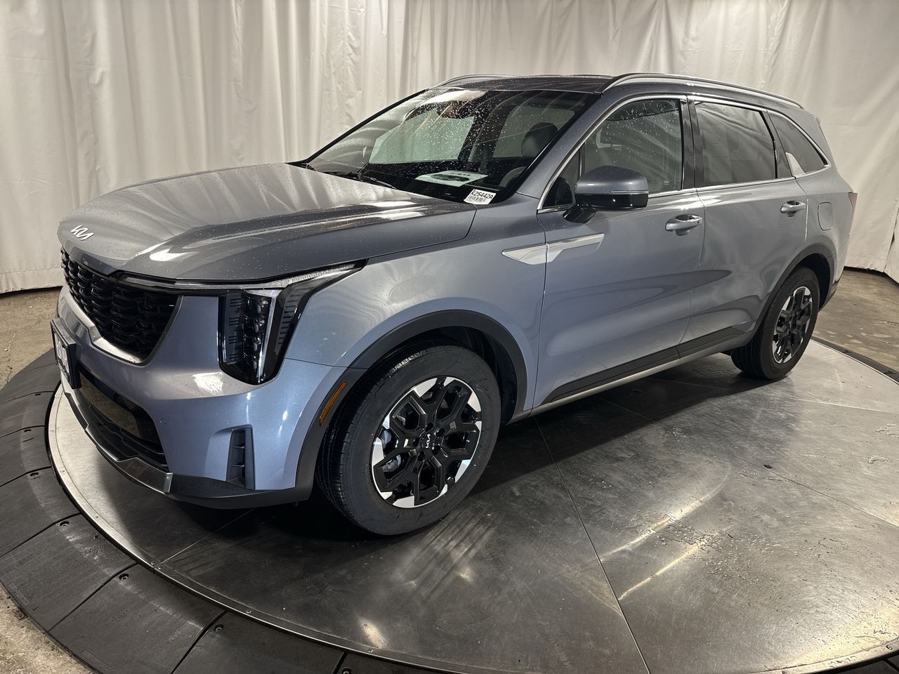 2025 Kia Sorento S's photo