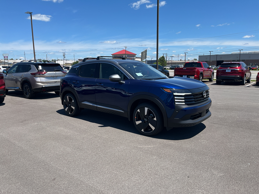 2025 Nissan Kicks SR photo 2