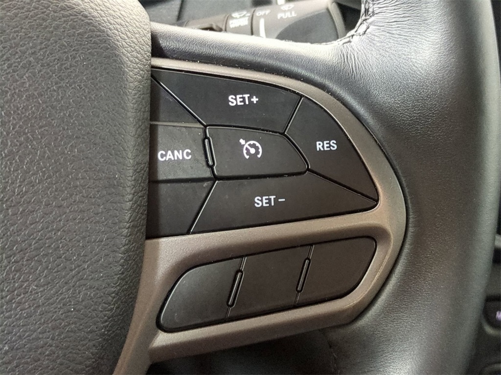 2019 Jeep Cherokee Latitude photo 23