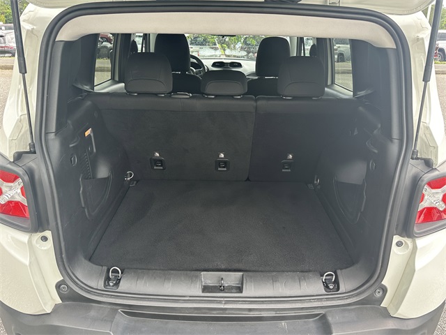 2022 Jeep Renegade Jeepster Sport Upland photo 15