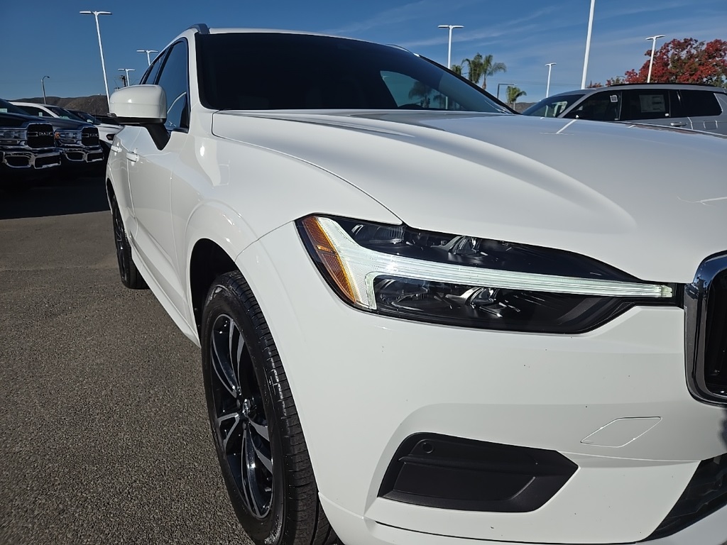 2021 Volvo XC60 T5 Momentum photo 4