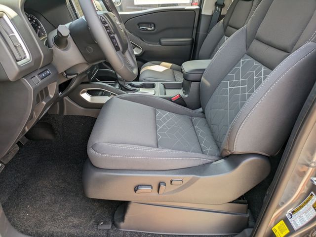 2026 Nissan Frontier SV photo 12