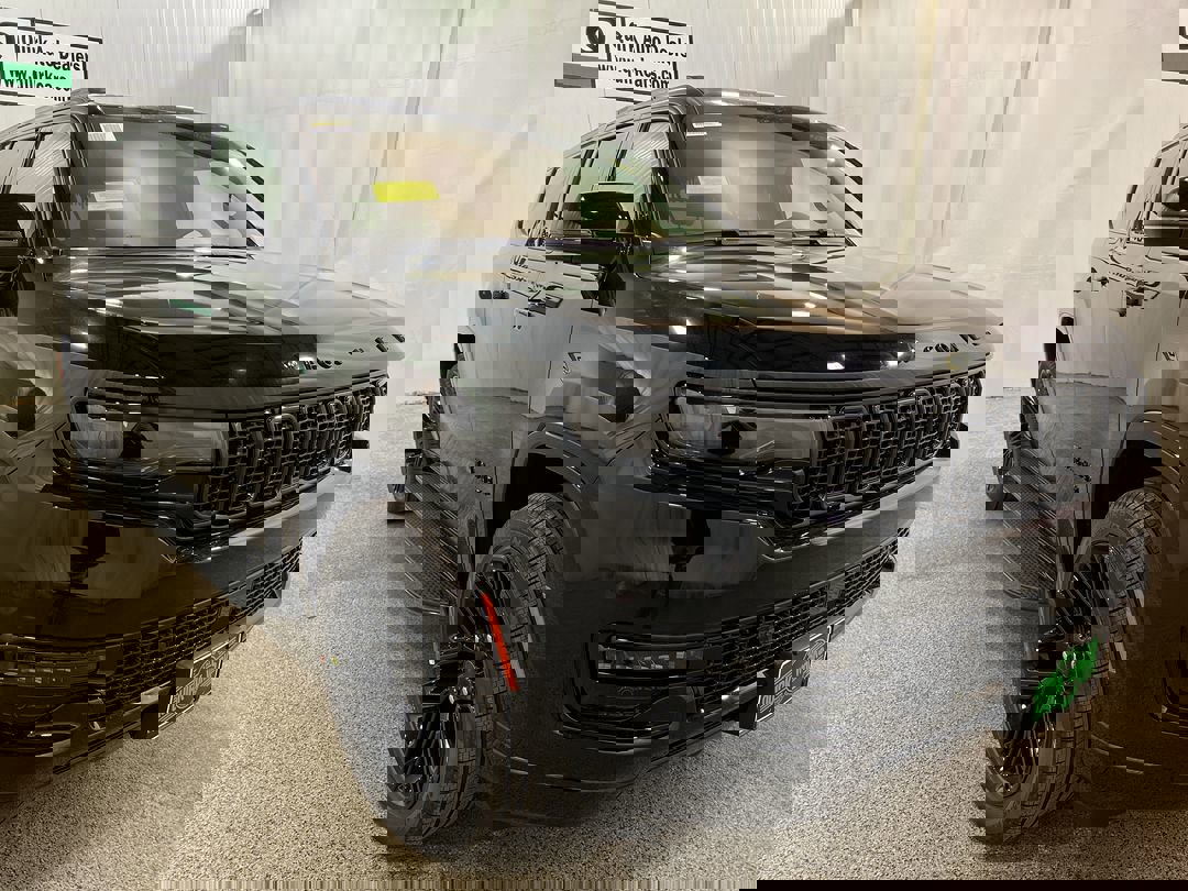 2025 Jeep Wagoneer L Series II's photo