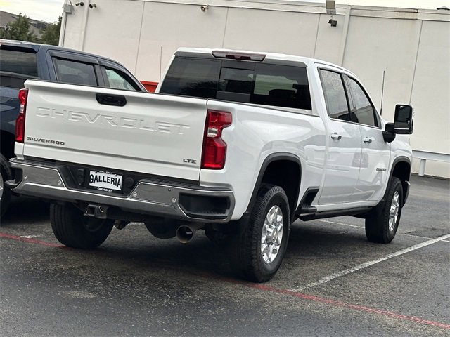 2024 Chevrolet Silverado 2500HD LTZ photo 3