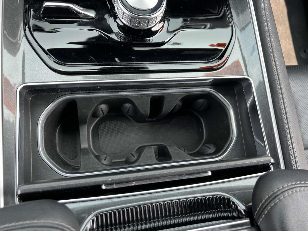 2024 Jeep Wagoneer Series I photo 19