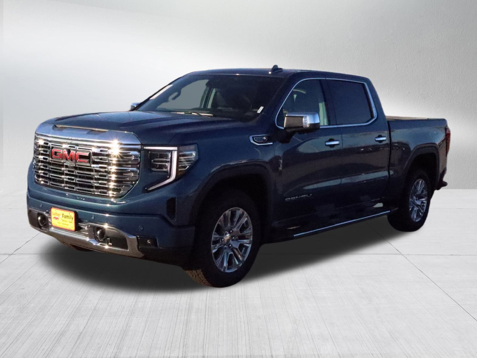 2026 Gmc Sierra 1500 Denali photo 3