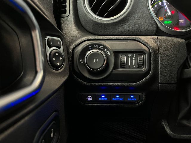 2022 Jeep Wrangler Unlimited Sahara 4xe photo 15