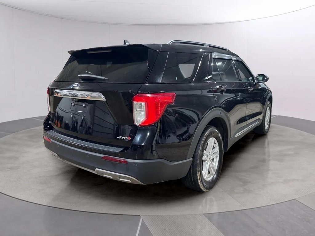 2022 Ford Explorer XLT photo 2