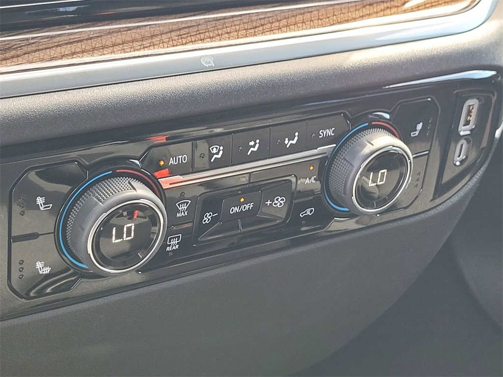 2026 Chevrolet Silverado 1500 RST photo 18