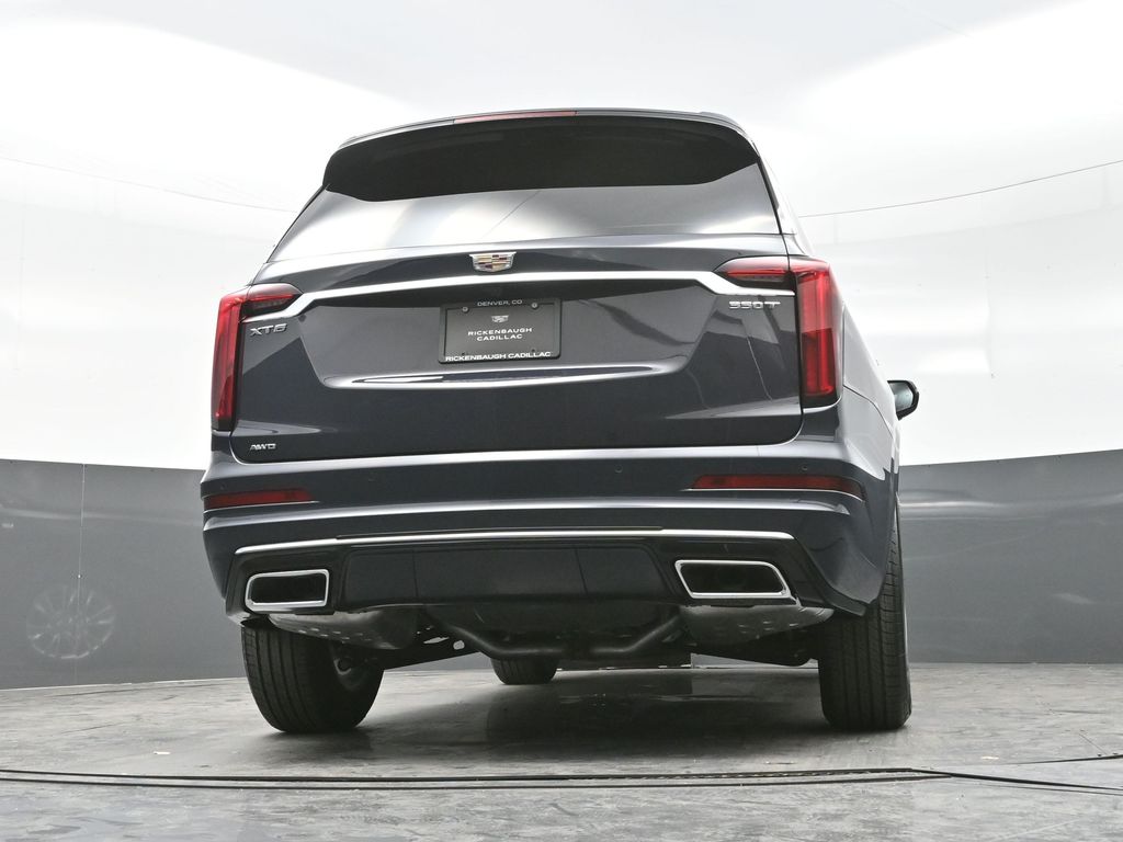 2025 Cadillac XT6 Luxury photo 17