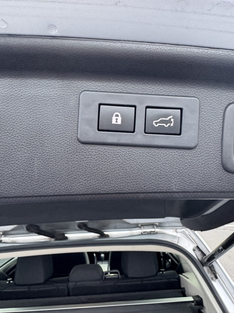 2021 Subaru Forester Premium photo 4