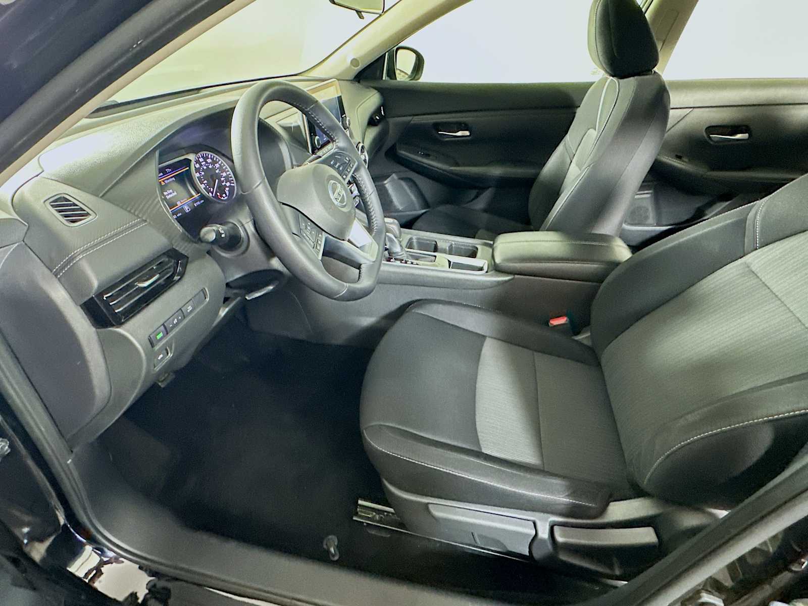 2021 Nissan Sentra SV photo 7
