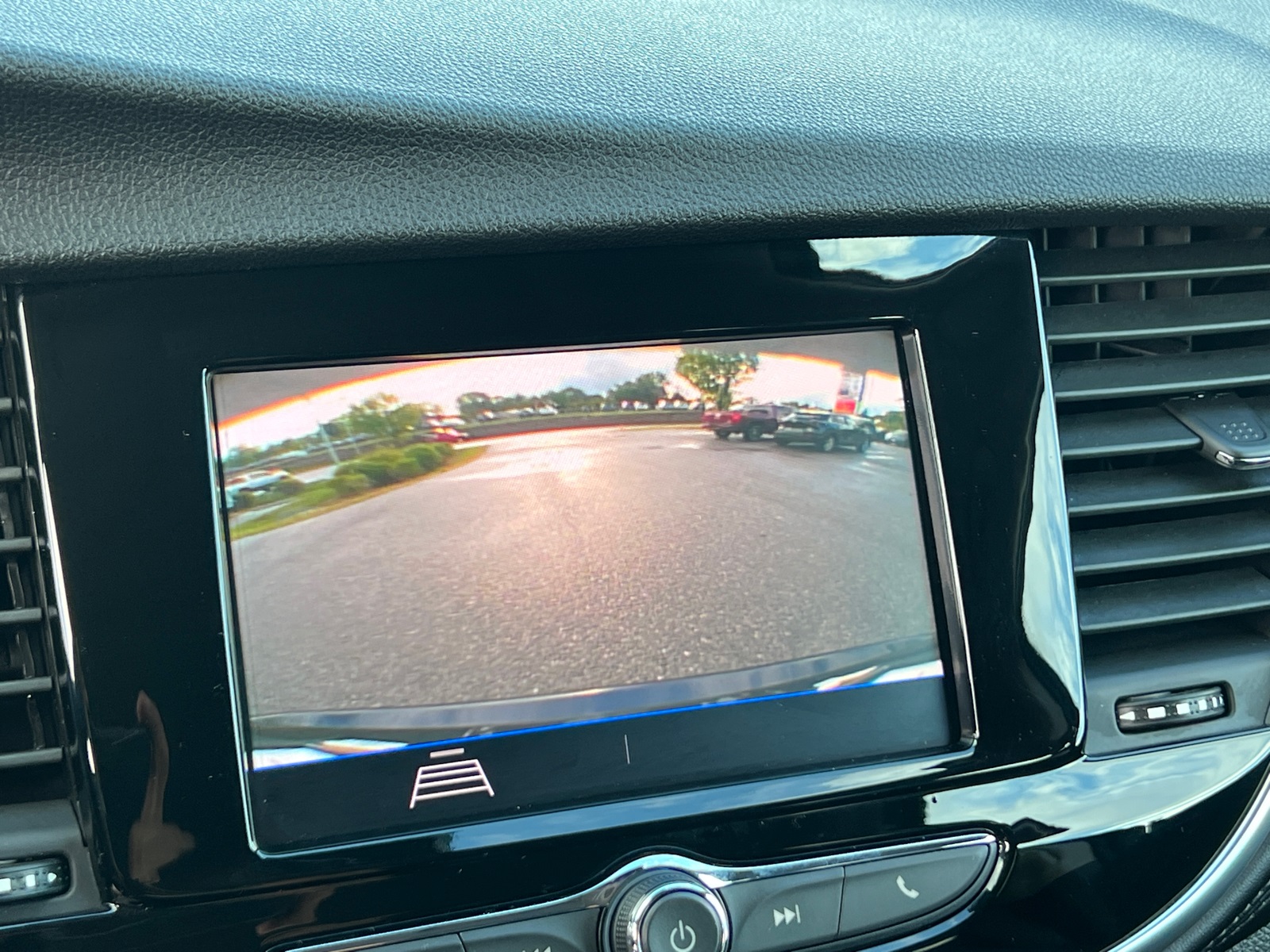 2022 Buick Encore Preferred photo 22