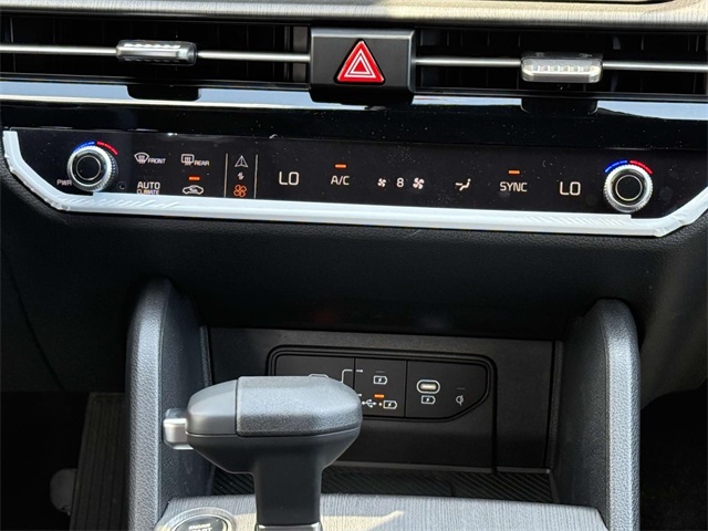 2026 Kia Sportage X-Line photo 4