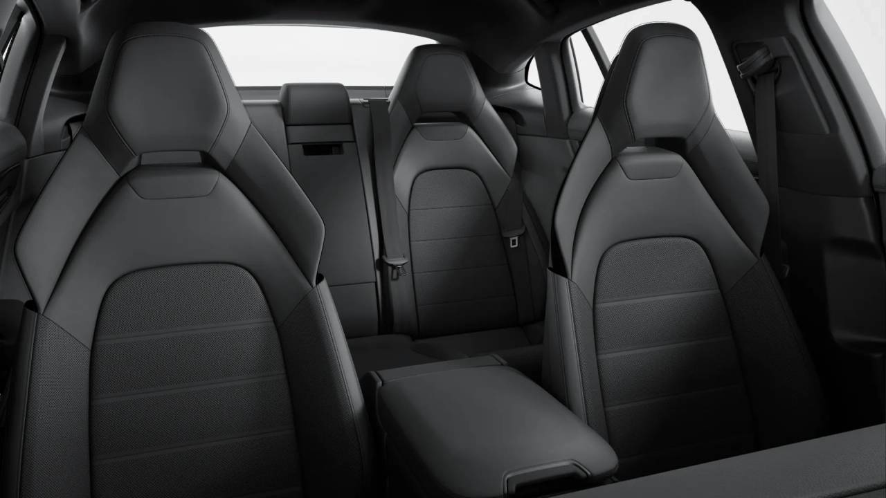 2026 Porsche Panamera 4 photo 9