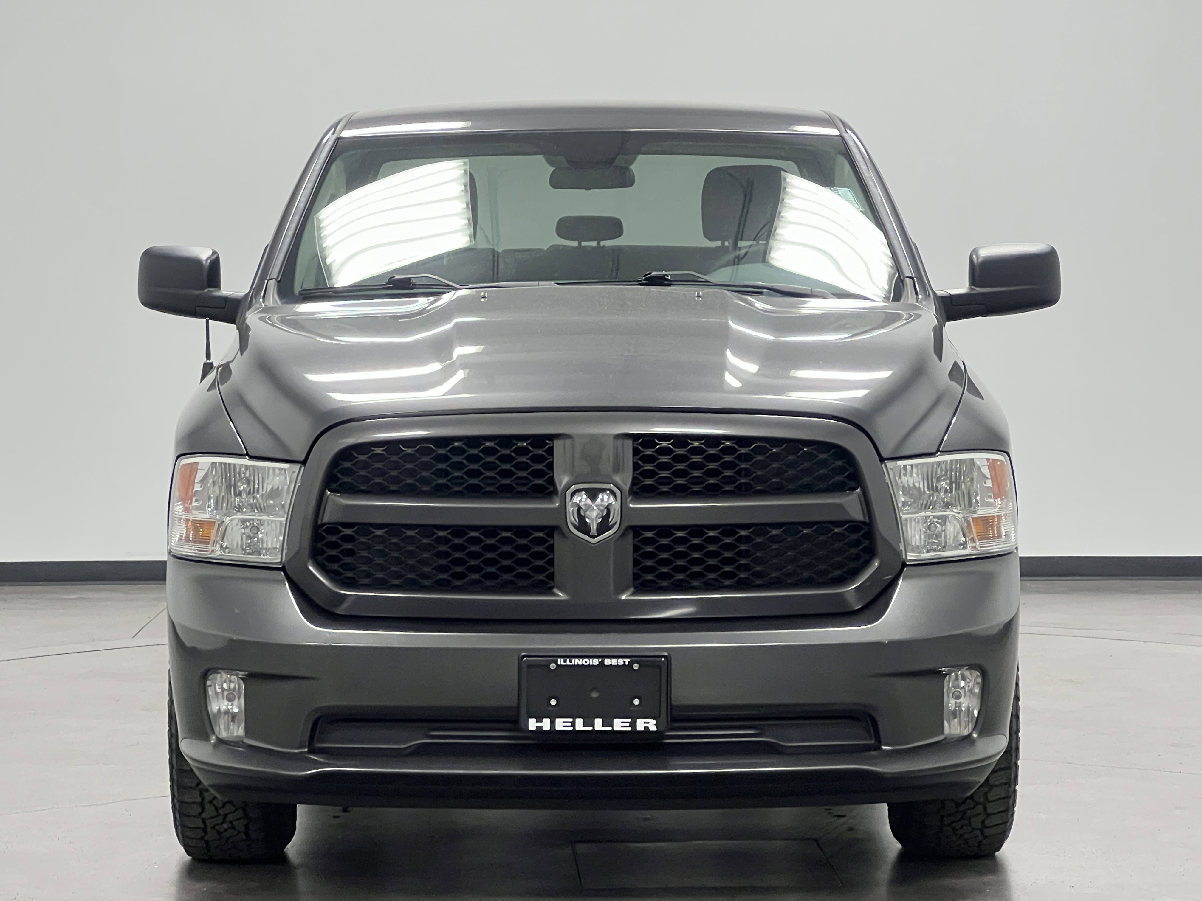 2018 Ram 1500 Express photo 2