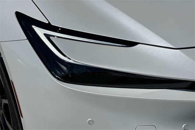 2026 Toyota Prius Plug-in Hybrid XSE photo 27