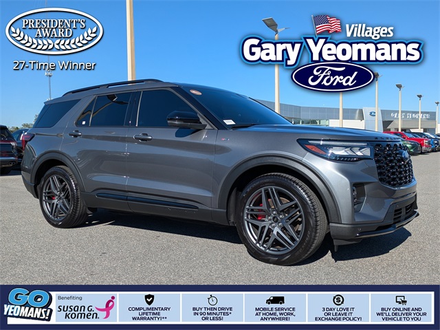 2025 Ford Explorer ST-LINE's photo