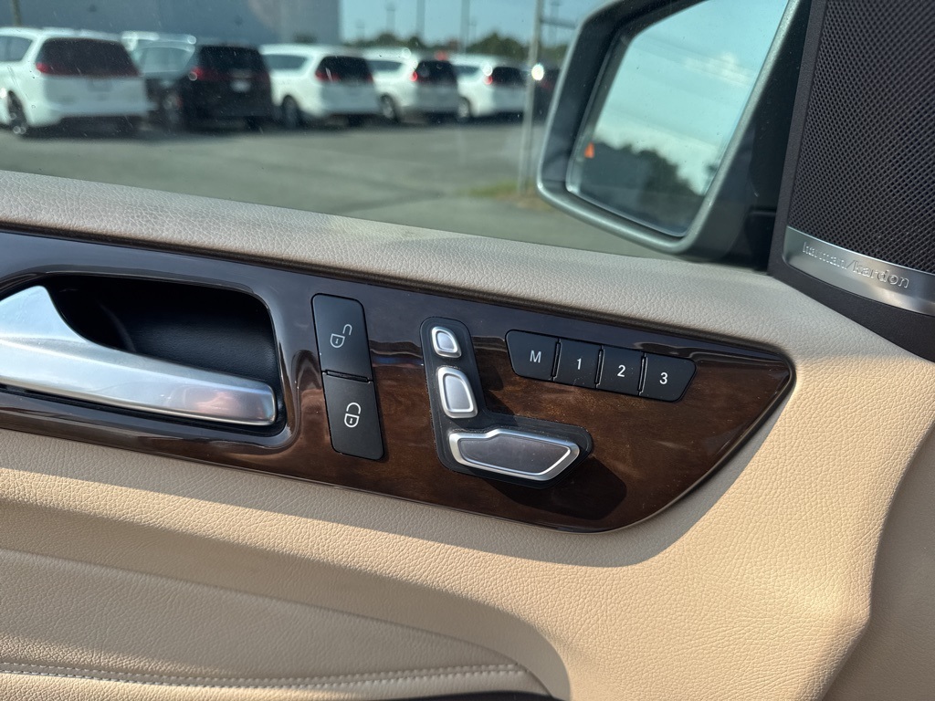 2016 Mercedes Benz GLE 350 photo 9