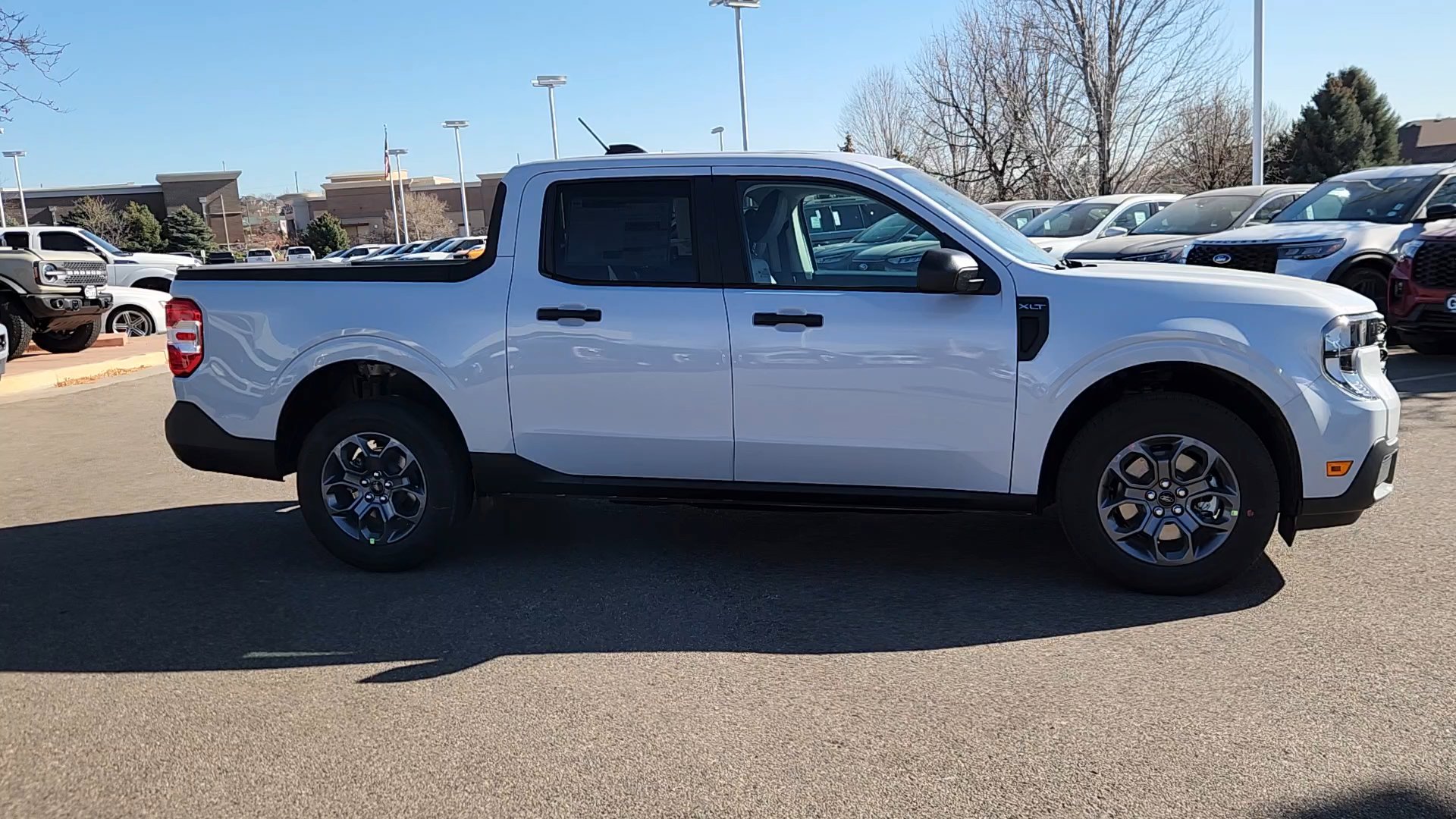 2025 Ford Maverick XLT photo 3