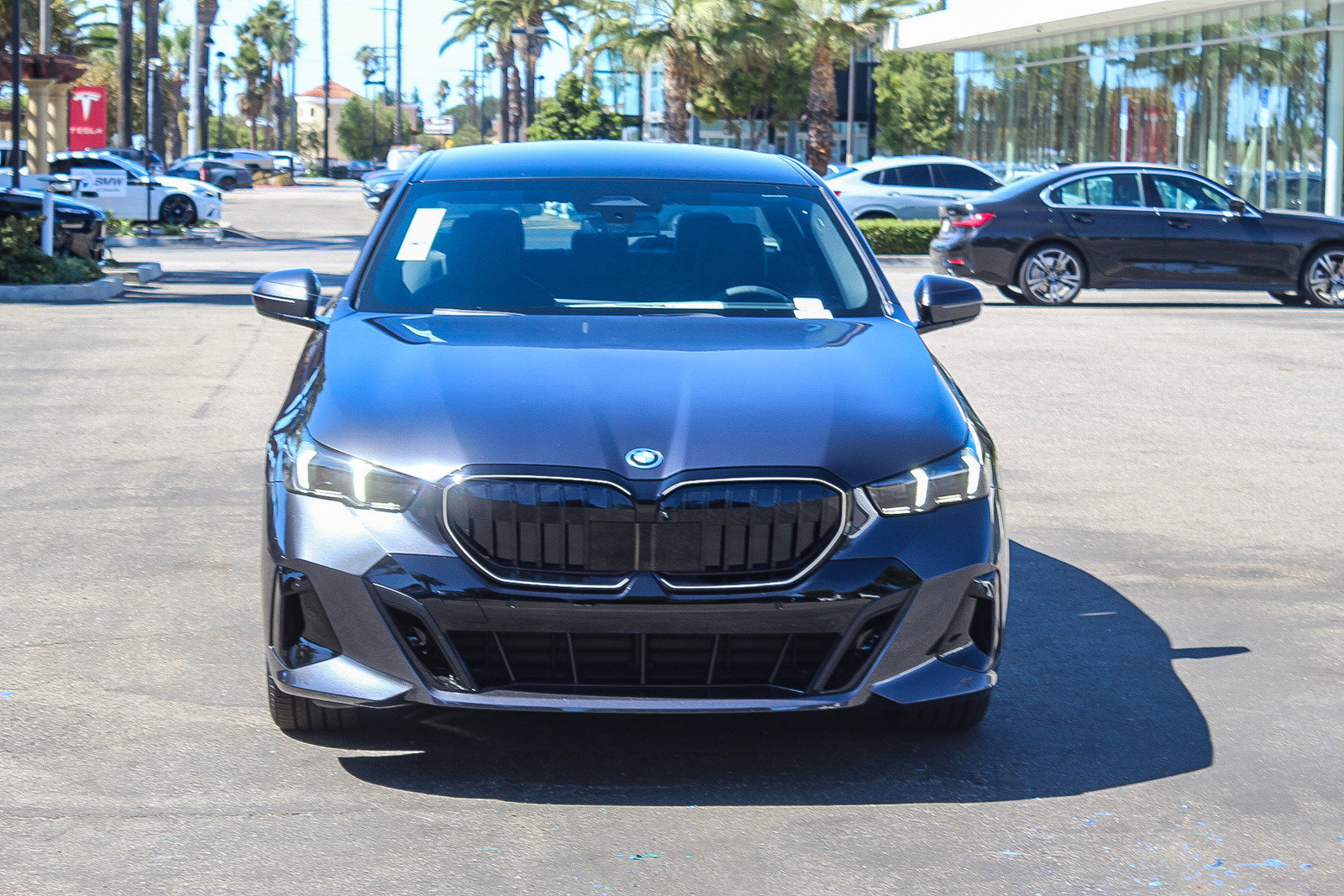 2026 Bmw 550e xDrive photo 2