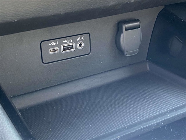 2024 Nissan Altima 2.5 SV photo 25