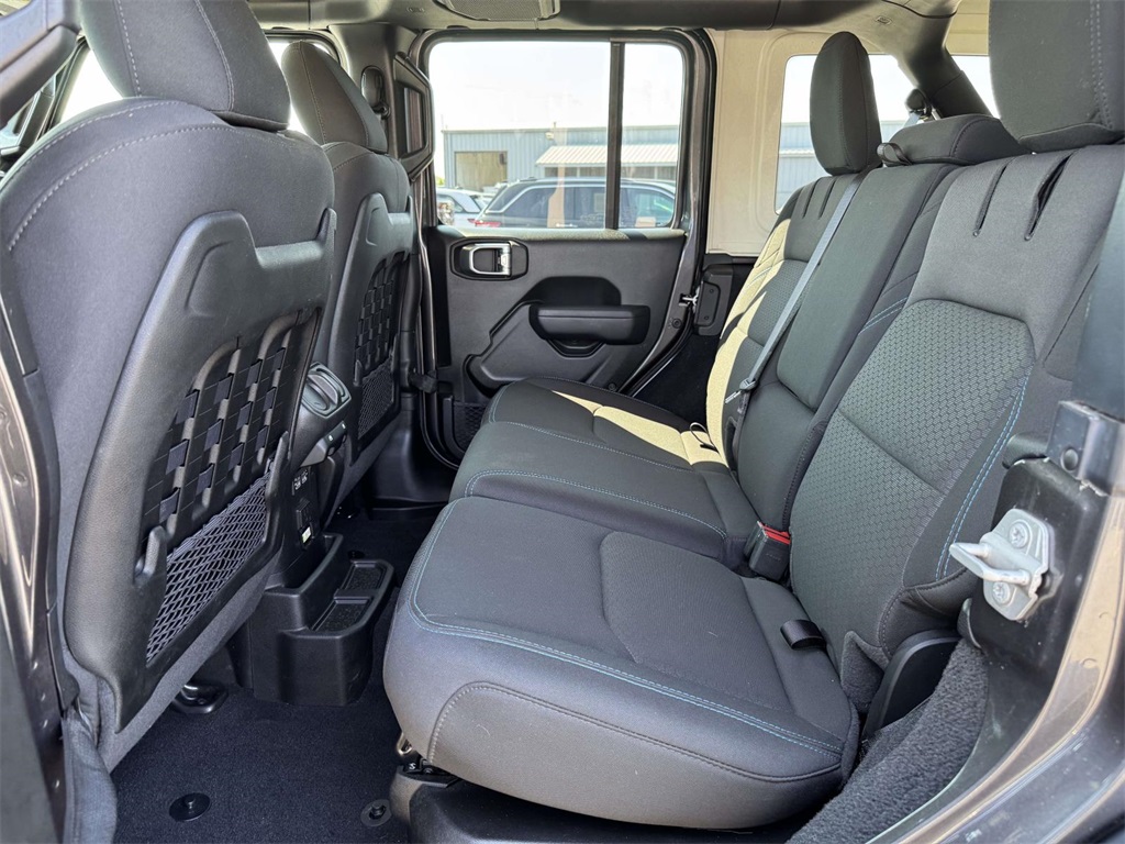 2022 Jeep Wrangler Unlimited Rubicon 4xe photo 14