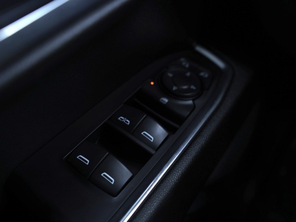 2024 Chevrolet Silverado 1500 LT photo 14