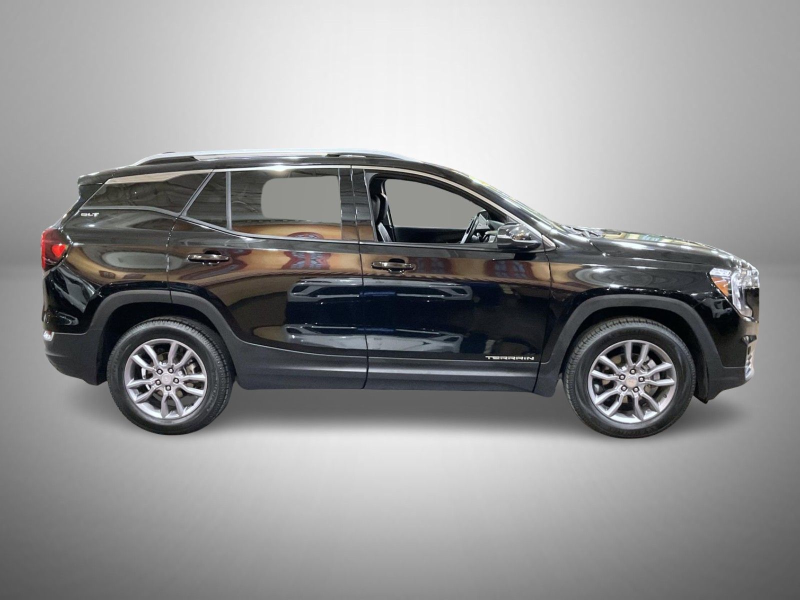 2024 Gmc Terrain SLT photo 2