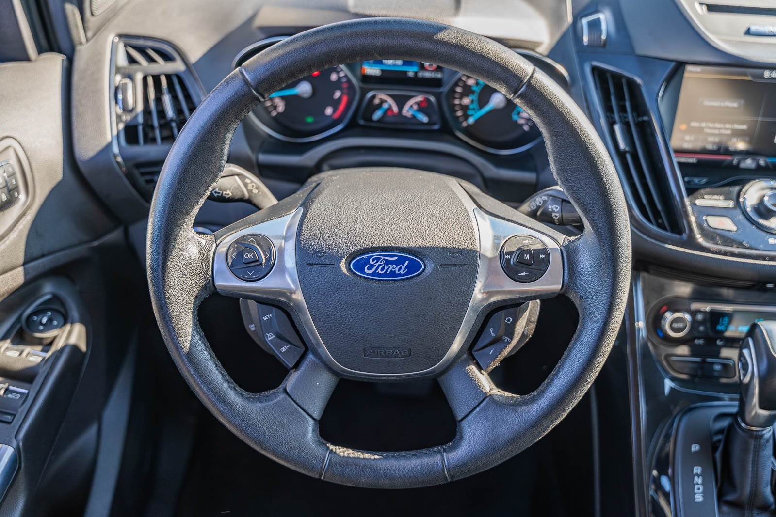 2014 Ford Escape Titanium photo 24