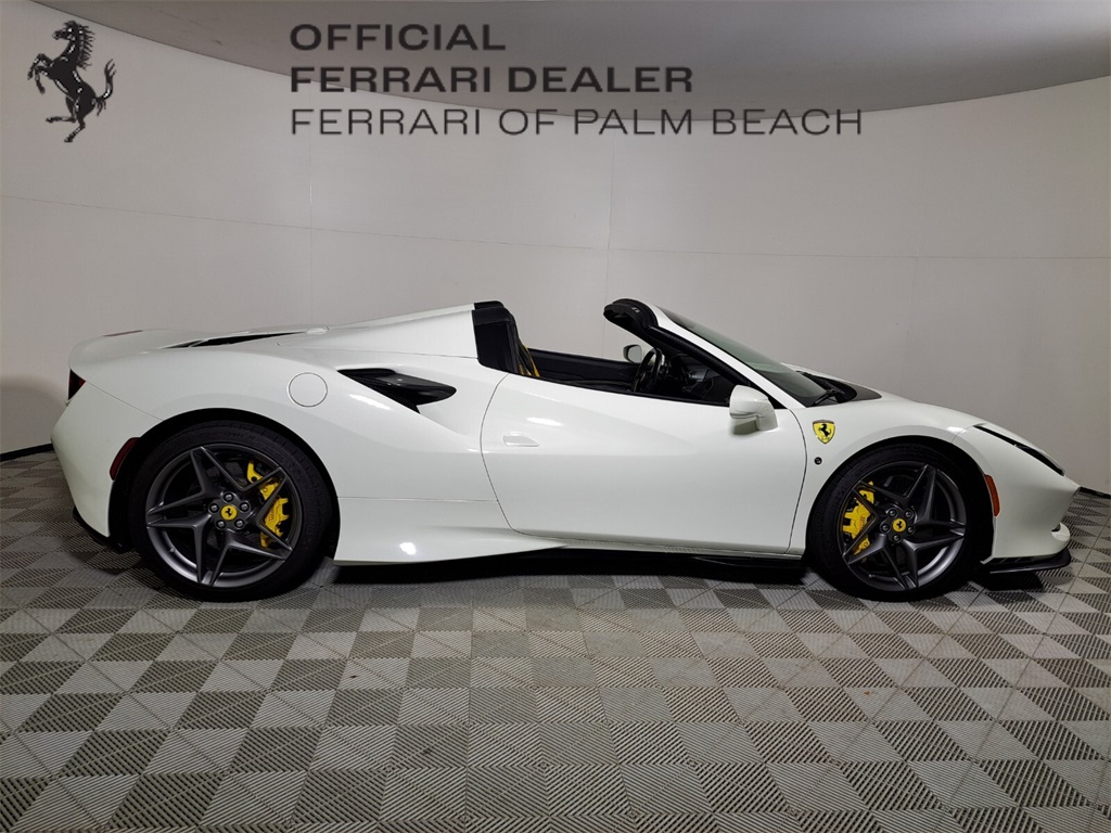 2023 Ferrari F8 Spider Base photo 2