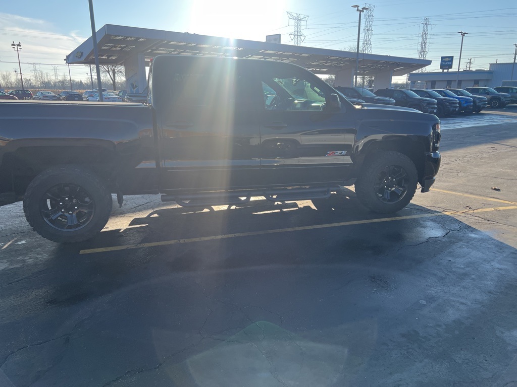 2017 CHEVROLET SILVERADO - Image 8
