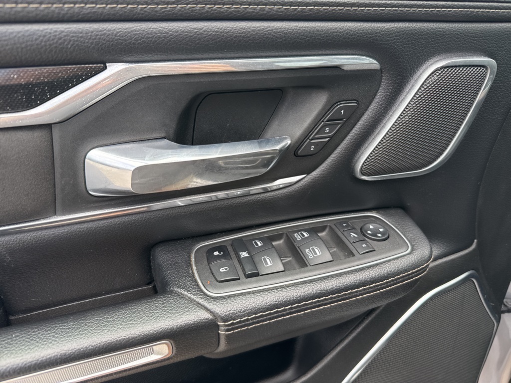 2022 Ram 1500 Laramie photo 10