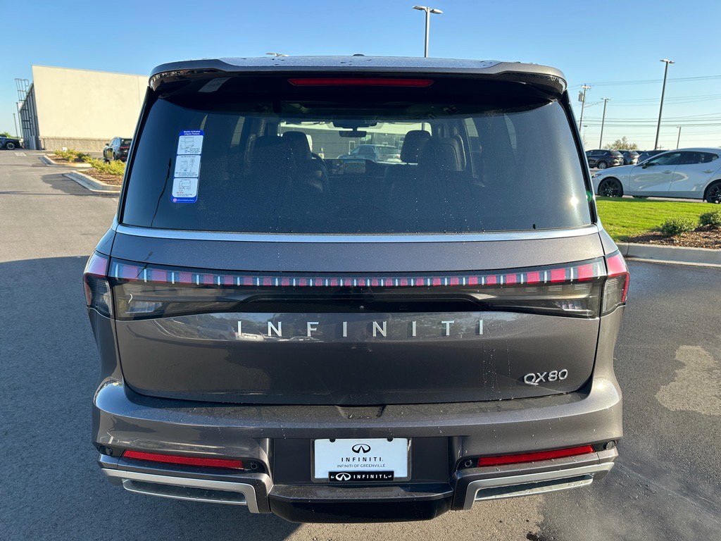 2025 Infiniti QX80 Luxe photo 4