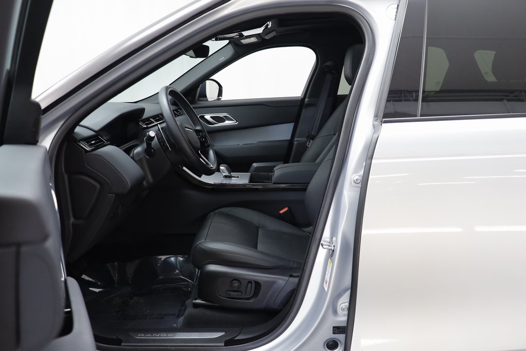 2025 Land Rover Range Rover Velar P250 S photo 7
