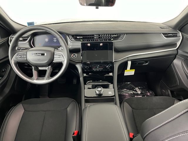 2025 Jeep Grand Cherokee Altitude X photo 8
